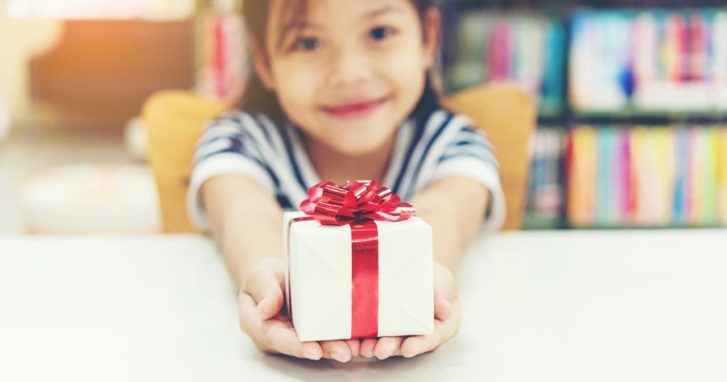 子ども プレゼント 保険 安い